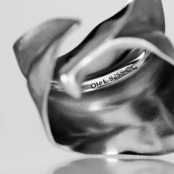 Ole Lynggaard Ringe | Leaves-Ring gross
