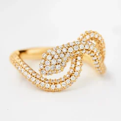 Ole Lynggaard Ringe | Snakes ring pavé klein