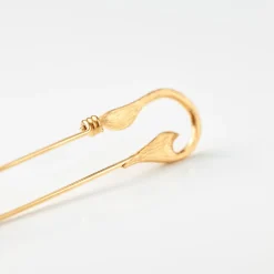 Ole Lynggaard Broschen | Under the sea Fish Hook-Brosche, groß